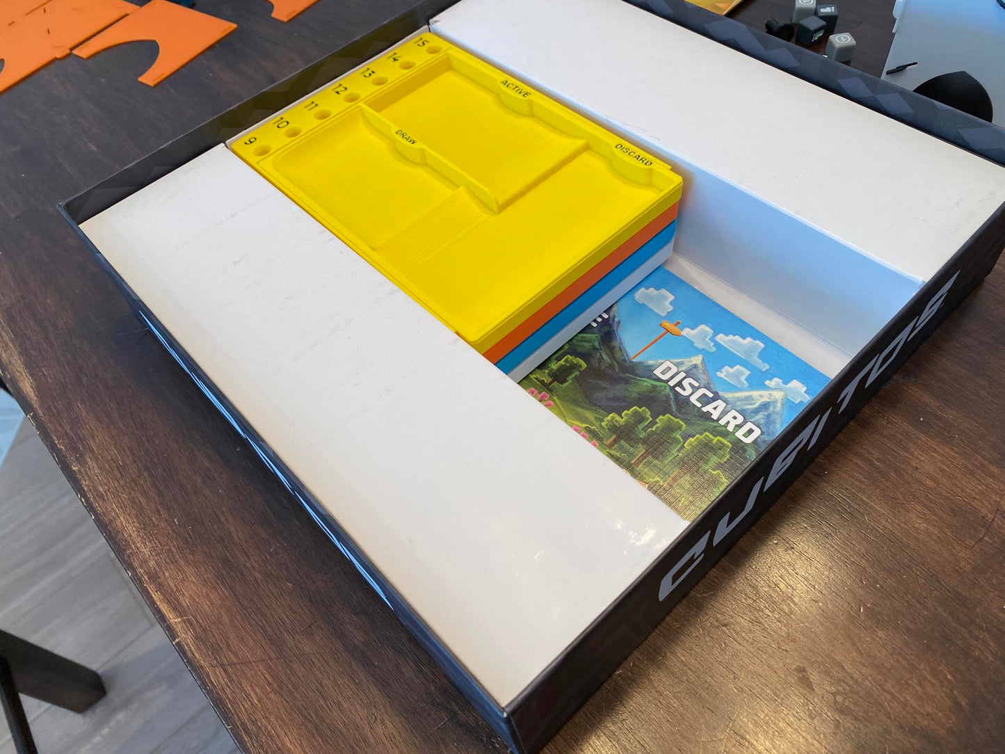 Cubitos Dice Tray and Dice Tower