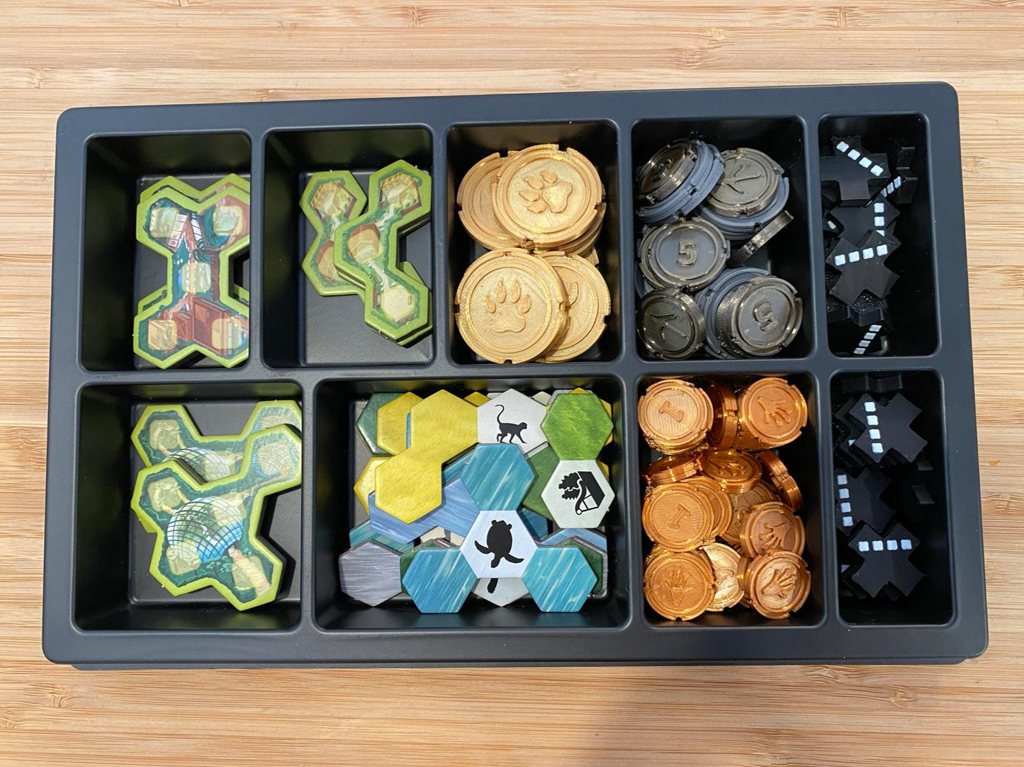 Ark nova coins and tokens storage